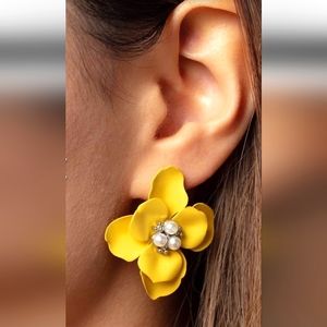 Beautiful Floral Earrings